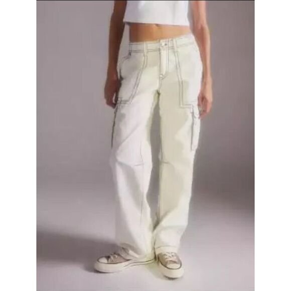 TRUE RELIGION Winter WHITE Womens MILITARY CARGO Flap POCKET Pants‎ Size 30 - Picture 1 of 16